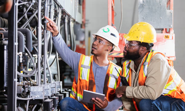 Best Electrical Troubleshooting Services  in Elmwood, IL